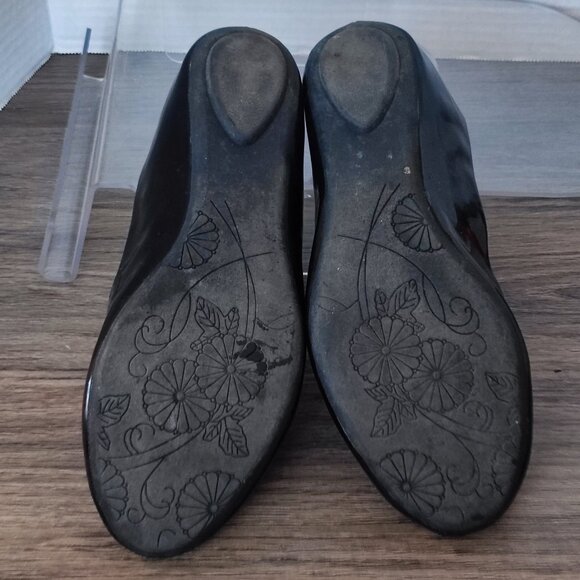 Steve Madden Round Toe Ballet Flats Size 7.5 Glossy Black Dressy Shoes - Picture 8 of 10